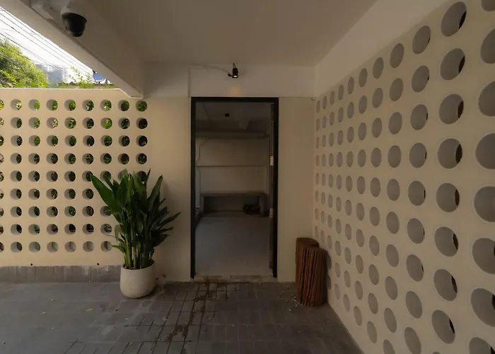 Cave 53 L Urban Sanctuary With Courtyard *