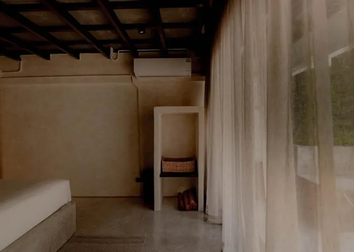 Cave 53 L Urban Sanctuary With Courtyard * بانكوك