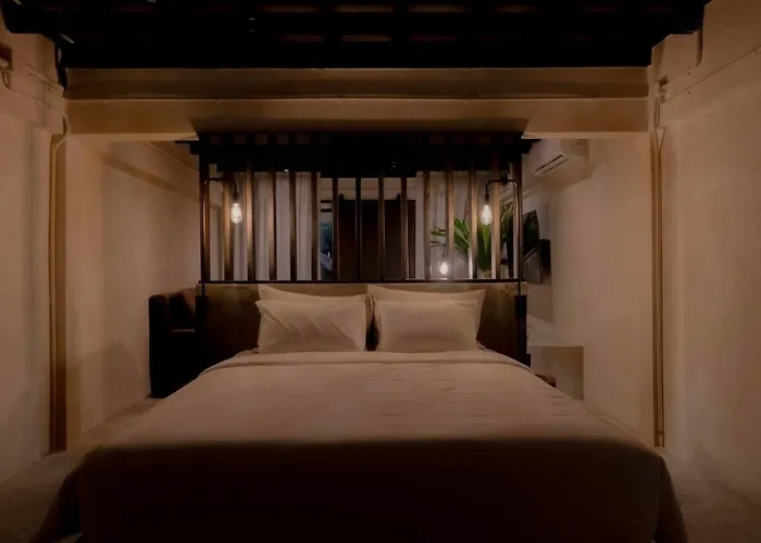Cave 53 L Urban Sanctuary With Courtyard *