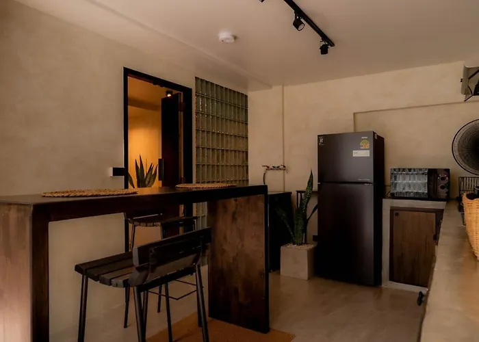 Cave 53 L Urban Sanctuary With Courtyard بانكوك