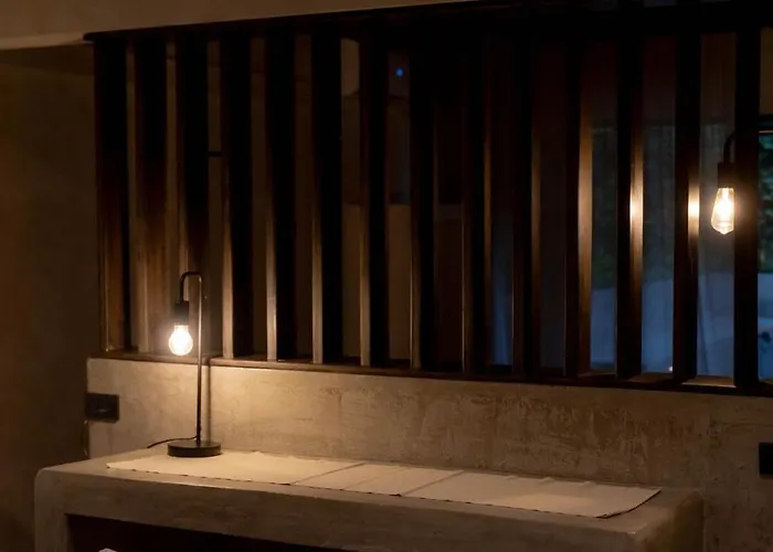 Cave 53 L Urban Sanctuary With Courtyard بيت للعطل *